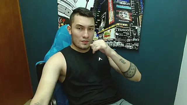 Snapshot of Airon_Blade chatting on February 10, 2025, 9:15 pm Airon Blade online show from February 10, 2025, 9:15 pm