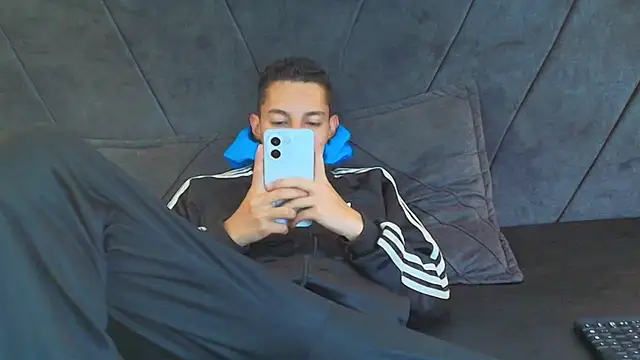 Snapshot of thiago19s chatting on January 13, 2025, 7:42 pm thiago19s online show from January 13, 2025, 7:42 pm