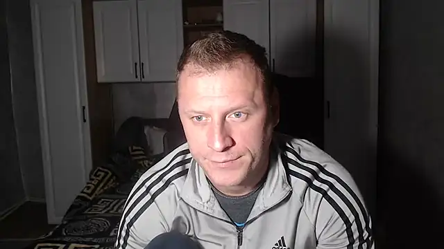 ANGELALEXYNO2024 online show from November 12, 2025, 3:05 pm