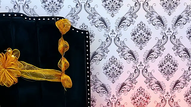 Snapshot of LexaDeRusso chatting on December 18, 2025, 8:01 pm LexaDeRusso online show from December 18, 2025, 8:01 pm