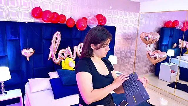 Snapshot of LexaDeRusso chatting on February 11, 2026, 8:31 pm LexaDeRusso online show from February 11, 2026, 8:31 pm