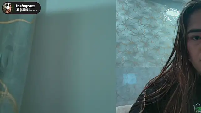 Snapshot of Angelst__ chatting on December 23, 2025, 8:13 am Angelst online show from December 23, 2025, 8:13 am