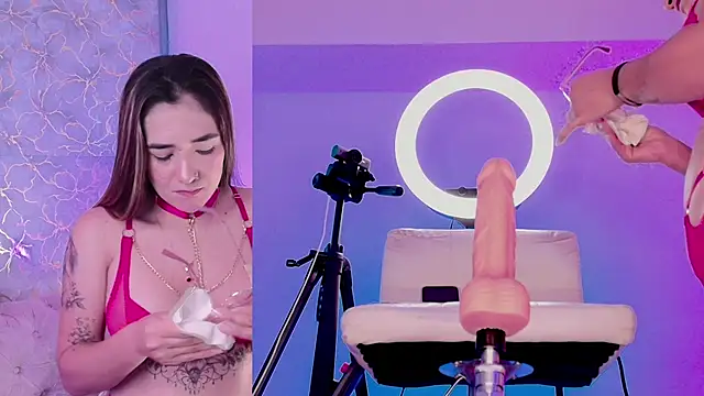 Angelst   online show from April 13, 2026, 1:31 am