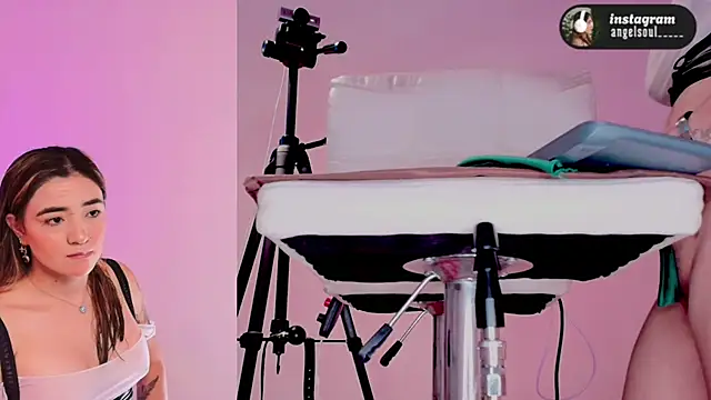 Angelst   online show from February 19, 2026, 7:16 am