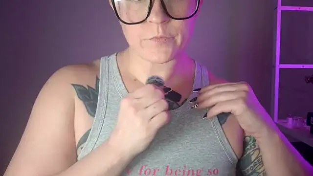 Snapshot of quinnmariexo chatting on February 14, 2026, 11:05 pm quinnmariexo online show from February 14, 2026, 11:05 pm