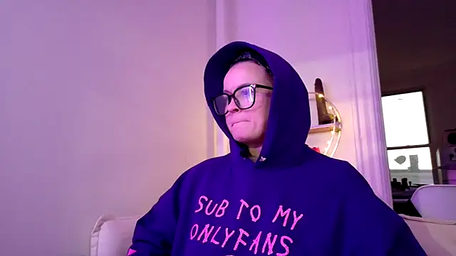 Snapshot of quinnmariexo chatting on March 1, 2026, 11:05 pm quinnmariexo online show from March 1, 2026, 11:05 pm