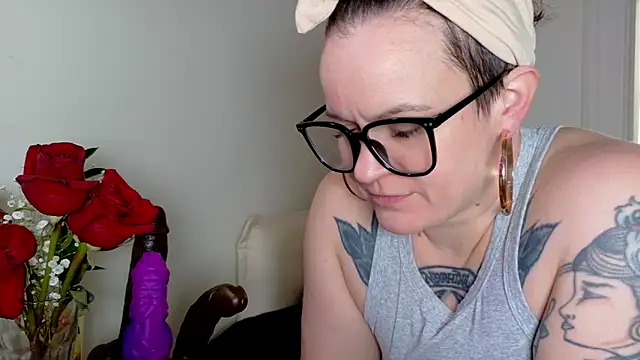 Snapshot of quinnmariexo chatting on February 24, 2026, 5:14 pm quinnmariexo online show from February 24, 2026, 5:14 pm