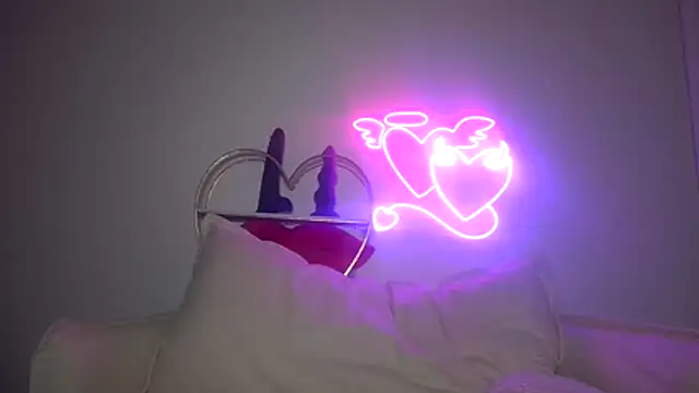 Snapshot of quinnmariexo chatting on February 10, 2026, 7:18 am quinnmariexo online show from February 10, 2026, 7:18 am