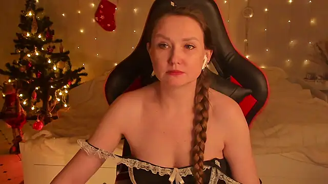 Snapshot of desperatehousewife__ chatting on January 8, 2026, 5:08 pm desperatehousewife online show from January 8, 2026, 5:08 pm