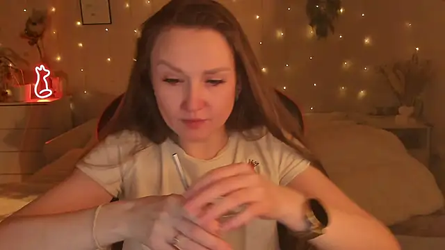 Snapshot of desperatehousewife__ chatting on February 21, 2026, 7:05 pm desperatehousewife online show from February 21, 2026, 7:05 pm