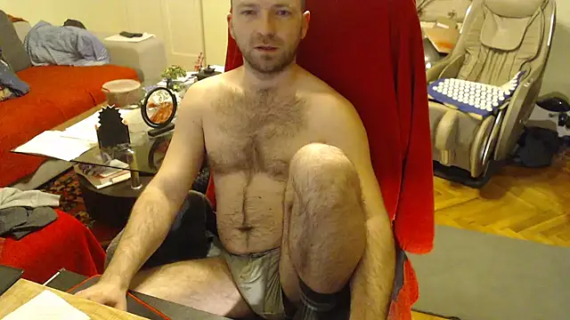Snapshot of RealManHaveHairy chatting on March 13, 2025, 6:23 pm RealManHaveHairy online show from March 13, 2025, 6:23 pm