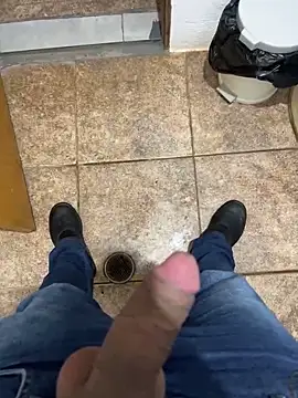 Luizcalado20 online show from January 21, 2025, 12:57 am