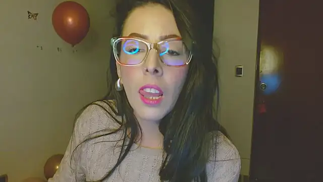 ella peck online show from October 2, 2025, 3:21 am