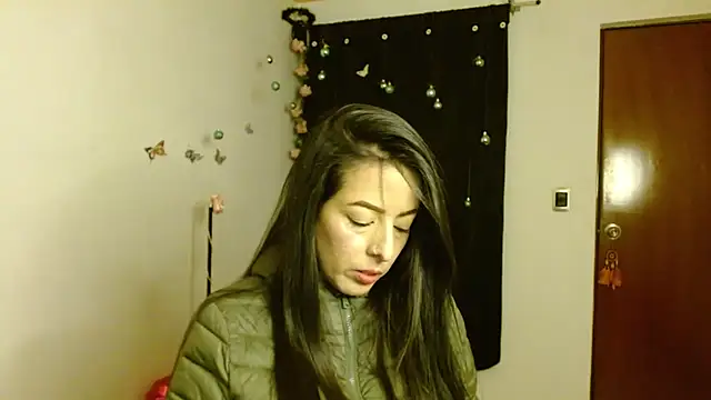 ella peck online show from November 29, 2025, 6:02 am