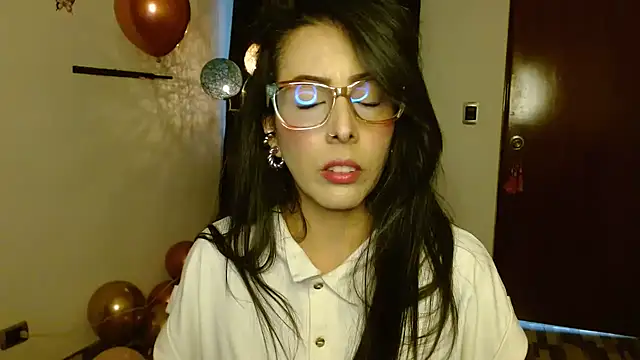 ella peck online show from September 21, 2025, 2:17 am