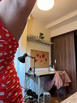 Hotmomcheckk  online show from February 8, 2026, 9:18 am