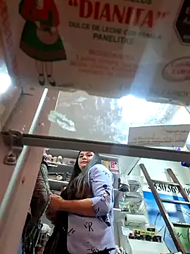 Sophie-hatter online show from April 27, 2026, 2:48 pm