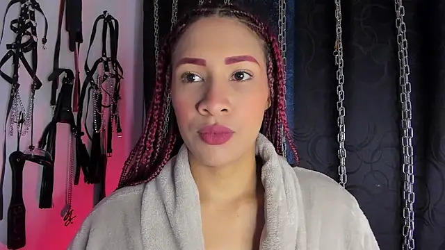 Snapshot of charrlotte_quinn chatting on February 27, 2026, 12:49 pm charrlotte quinn online show from February 27, 2026, 12:49 pm