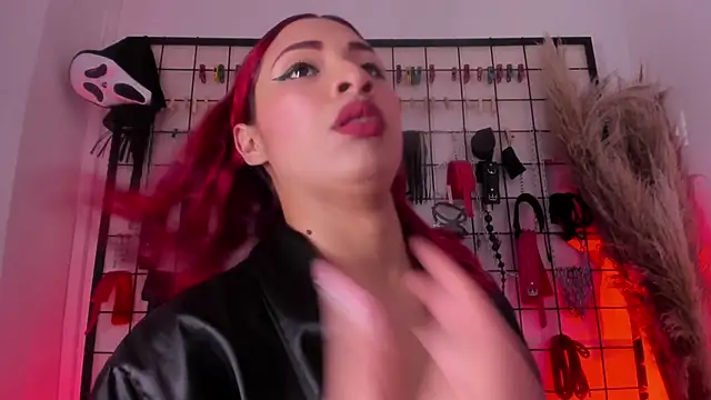 Snapshot of charrlotte_quinn chatting on November 29, 2025, 4:07 pm charrlotte quinn online show from November 29, 2025, 4:07 pm