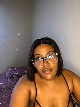 yummydoll97 online show from November 14, 2025, 2:54 pm