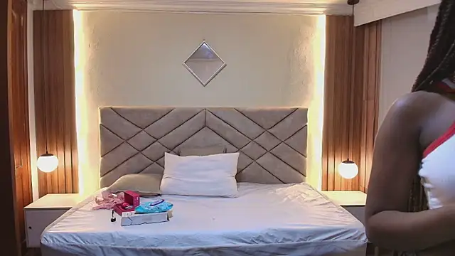 Raquel jones online show from April 15, 2026, 11:49 am