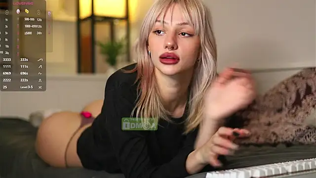 BabeHolly online show from March 11, 2025, 5:57 pm