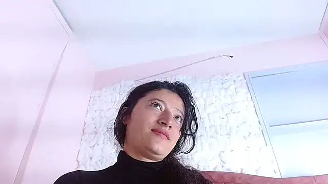 Snapshot of lunazulsj chatting on January 25, 2025, 4:46 pm lunazulsj online show from January 25, 2025, 4:46 pm