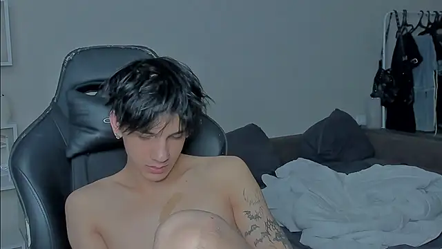 Snapshot of MarkBrowniii chatting on December 19, 2024, 3:29 am MarkBrowniii online show from December 19, 2024, 3:29 am