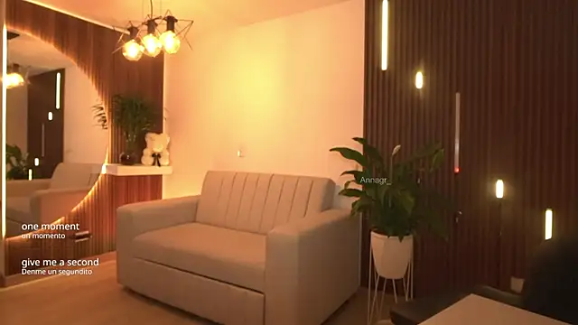 AnnaTaylor1 online show from January 13, 2026, 12:15 am