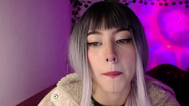 Snapshot of shayla_bbs chatting on December 18, 2025, 11:36 am shayla bbs online show from December 18, 2025, 11:36 am