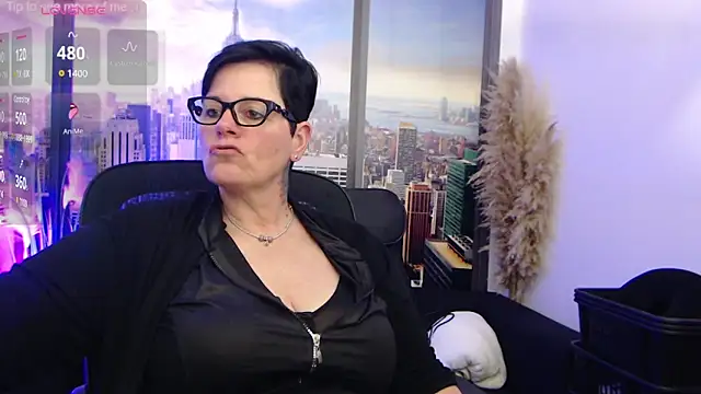 Snapshot of ninarandmann chatting on March 8, 2025, 6:58 pm ninarandmann online show from March 8, 2025, 6:58 pm