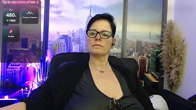Snapshot of ninarandmann chatting on February 24, 2025, 6:26 pm ninarandmann online show from February 24, 2025, 6:26 pm