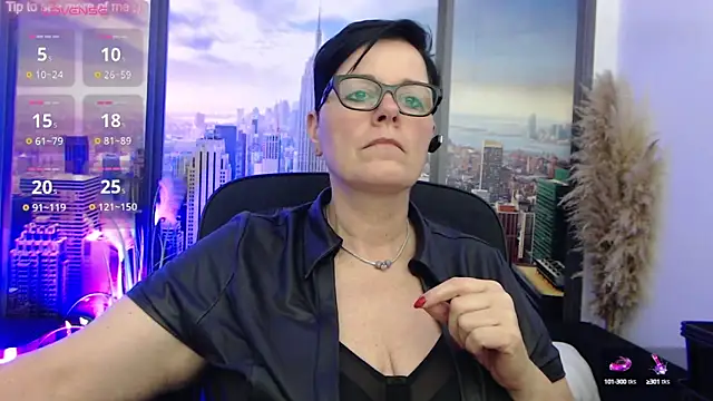 Snapshot of ninarandmann chatting on March 6, 2025, 6:26 pm ninarandmann online show from March 6, 2025, 6:26 pm