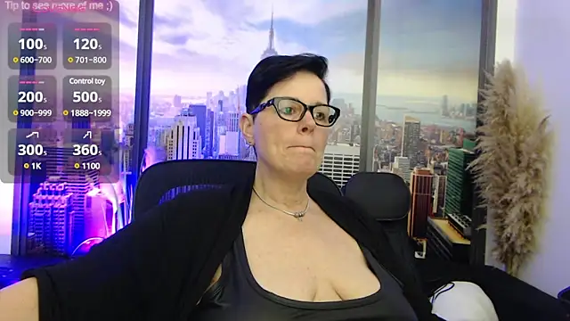 Snapshot of ninarandmann chatting on February 20, 2025, 5:52 pm ninarandmann online show from February 20, 2025, 5:52 pm