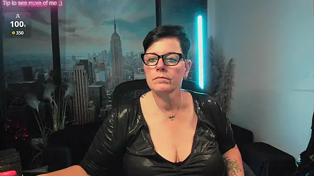 Snapshot of ninarandmann chatting on September 12, 2025, 7:46 pm ninarandmann online show from September 12, 2025, 7:46 pm