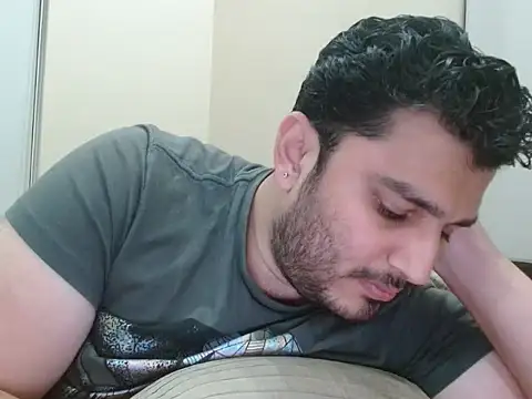 robintoit online show from November 30, 2025, 4:08 pm