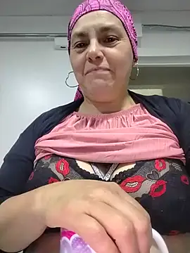 Snapshot of Natasha_milf__ chatting on May 27, 2026, 1:57 am Natasha milf online show from May 27, 2026, 1:57 am
