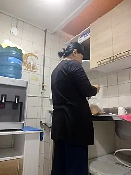 Natasha milf   online show from November 15, 2025, 12:42 pm