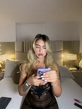  laura 02 online show from April 21, 2026, 12:34 pm