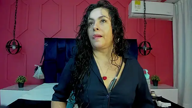 Snapshot of hanny_milf chatting on May 21, 2026, 11:51 am hanny milf online show from May 21, 2026, 11:51 am