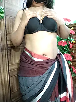 Idhika Paul online show from December 21, 2025, 10:39 am