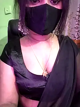 Idhika Paul online show from December 14, 2025, 4:34 pm