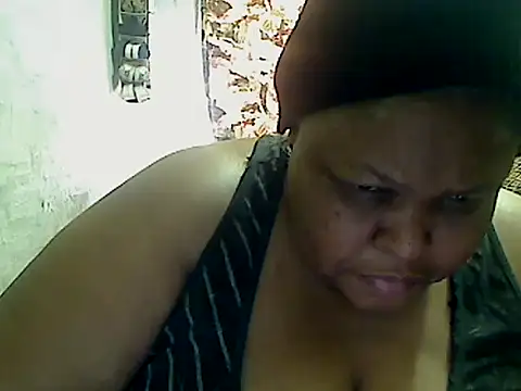 HOTSUGARX5 online show from May 25, 2026, 12:48 pm