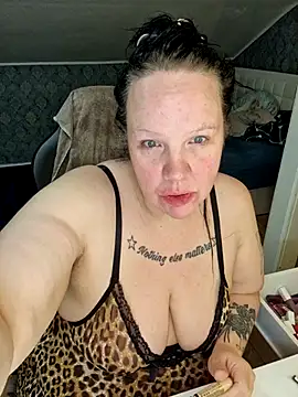 Snapshot of Black_Angel24 chatting on February 5, 2026, 4:52 am Black Angel24 online show from February 5, 2026, 4:52 am