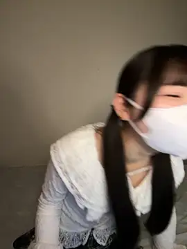 siorin 18 online show from April 12, 2026, 1:47 pm