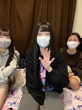 irohani usagi online show from December 4, 2025, 11:20 am