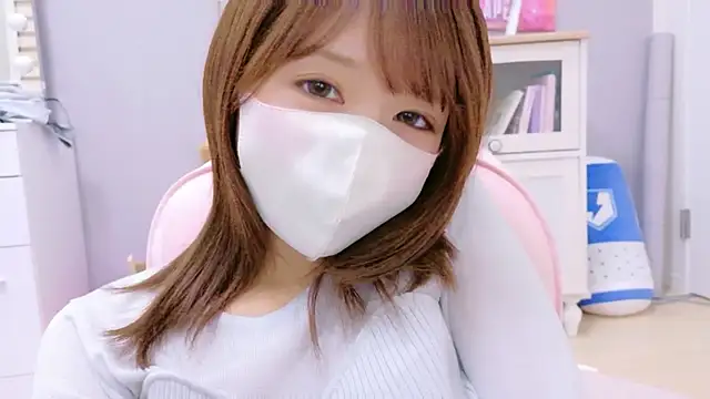 Yui-Ch online show from September 24, 2025, 12:22 pm