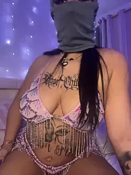 Snapshot of kamila_french chatting on December 14, 2025, 9:53 pm kamila french online show from December 14, 2025, 9:53 pm