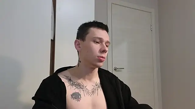 R1mmo   online show from October 24, 2025, 7:24 pm