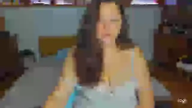 Snapshot of SoftlyShine chatting on October 16, 2025, 7:55 pm SoftlyShine online show from October 16, 2025, 7:55 pm